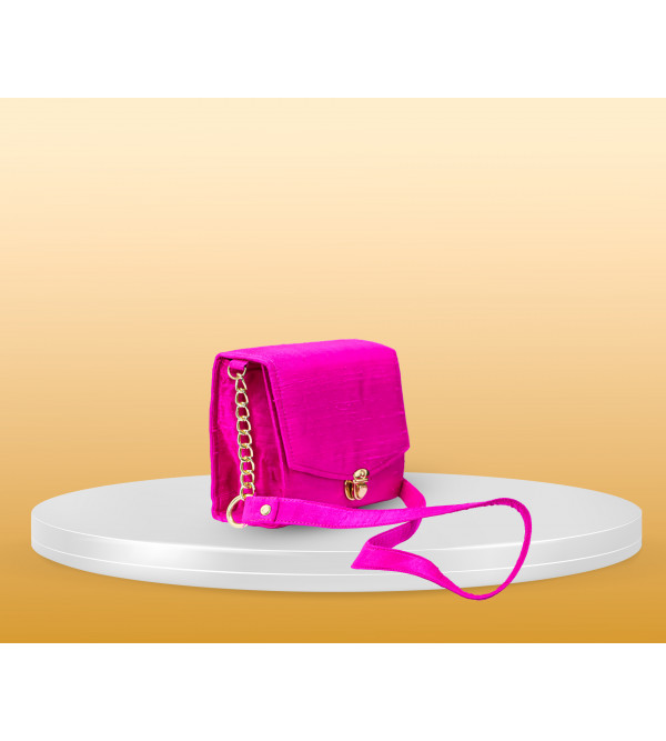 The Enchanting World of Evening Bags