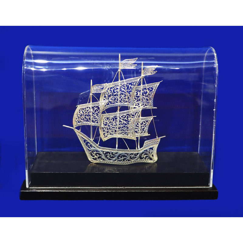 Silver Filigree Boat  With Acrylic Frame ( 92.5 Sterling Silver )