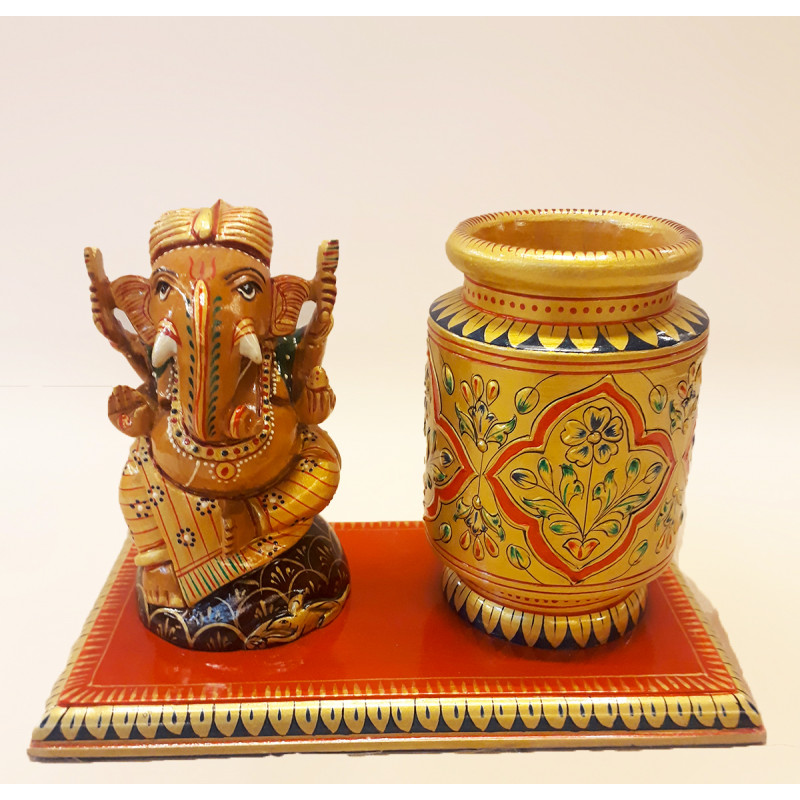 PTD PEN STAND WITH DECORATIVE ITEM CARVED KADAM WOOD 7X5 INCH