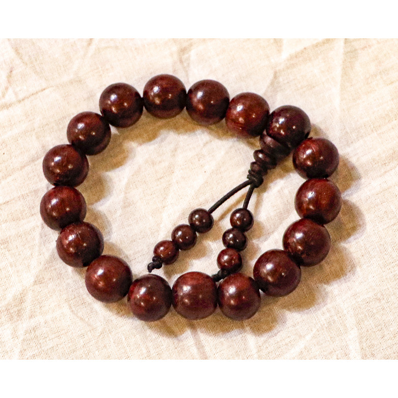 Red Sandalwood Bracelet (17–18 Beads | 12 MM)