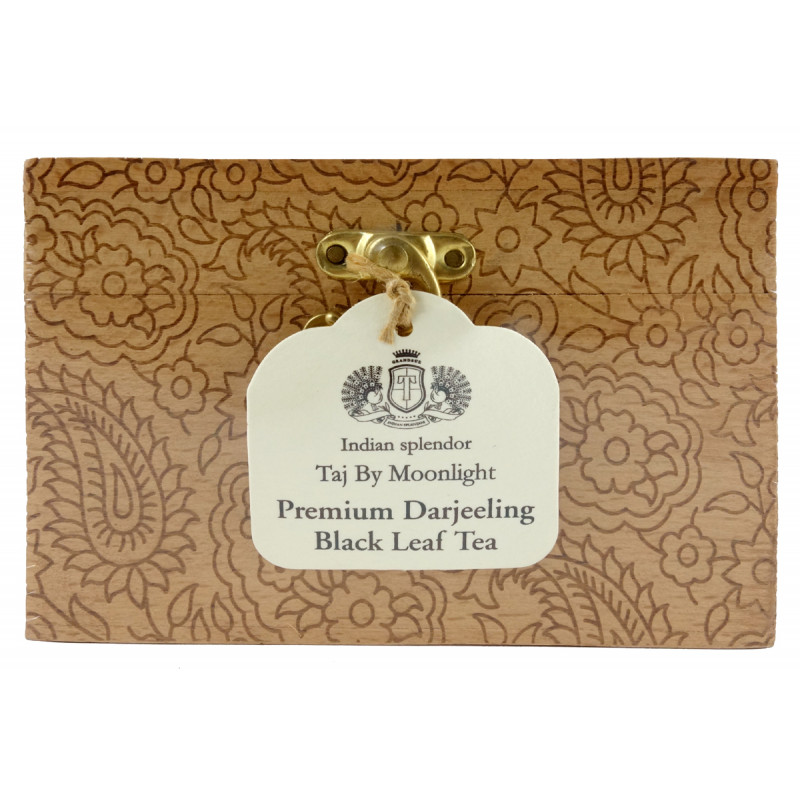 WOODEN CHESTLET PREMIUM DARJEELING BLACK LEAF TEA 125 GM ASSORTED