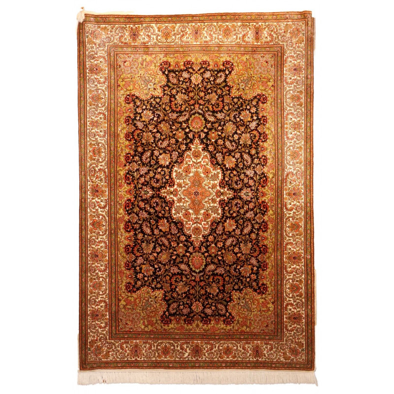 Kashmir Silk Carpet  4.25 X6.25 Ft 28 X28 Knot 