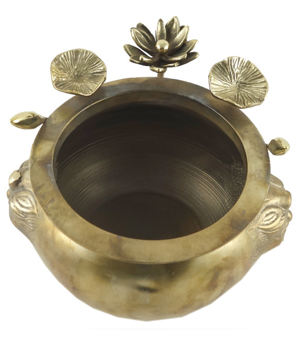 Planters Handcrafted In Brass Size 7 Inches