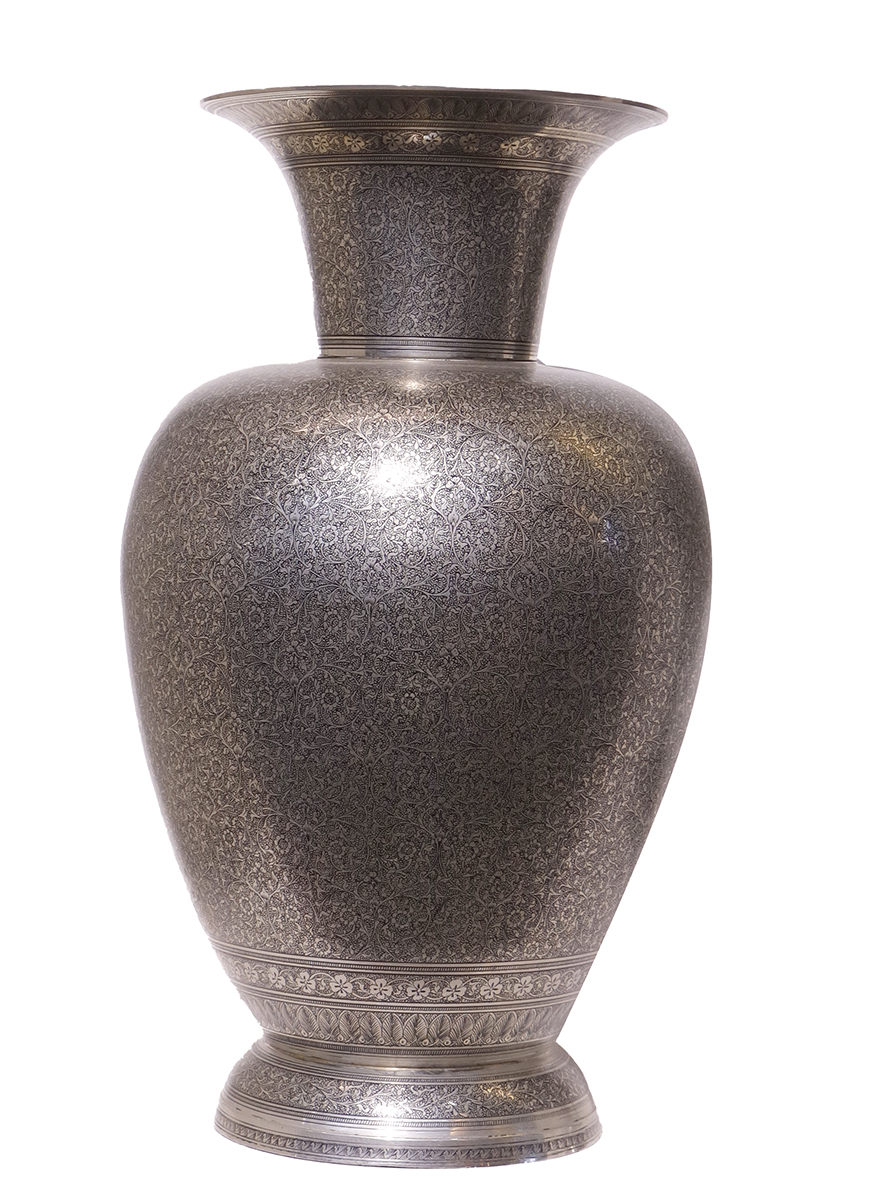 Handicraft Brass Flower Vase Maori Fine Work 18 Inch 