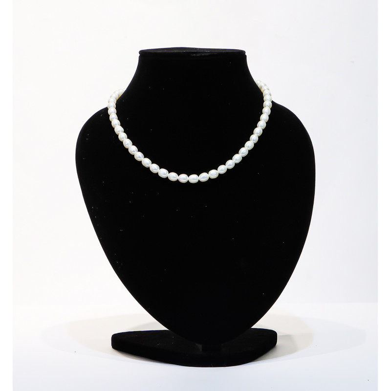 Oval Pearls Necklace