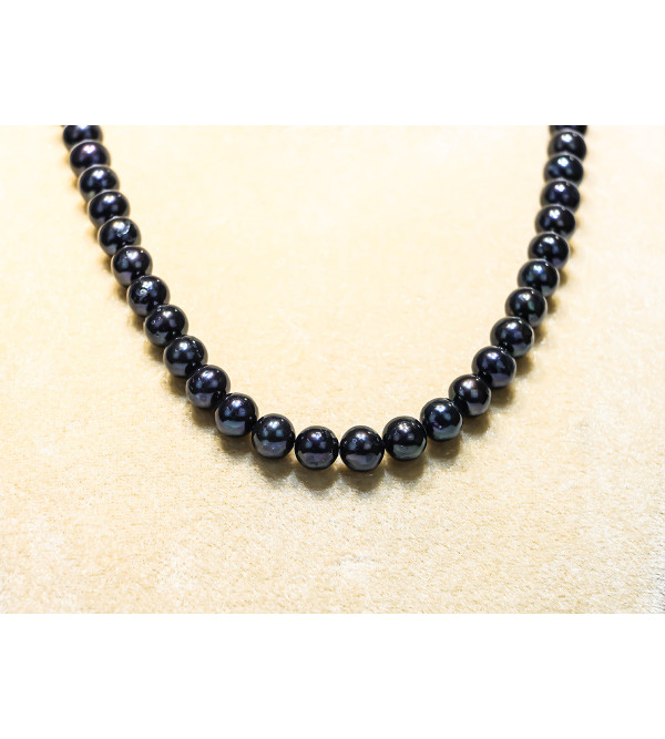 Dyed Black Pearls Necklace