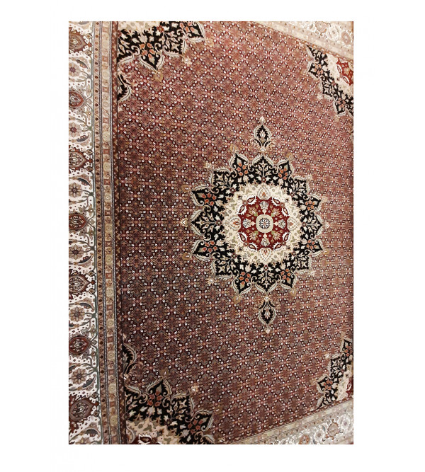 Bhadohi  Woolen Hand Knotted carpet Size 11.5 ft x8.4 ft