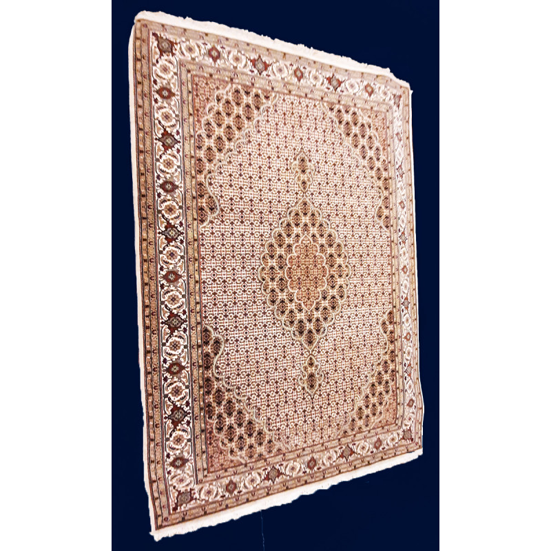 Bhadohi  Woolen Hand Knotted carpet Size 9.9 ft. x6.7 ft.