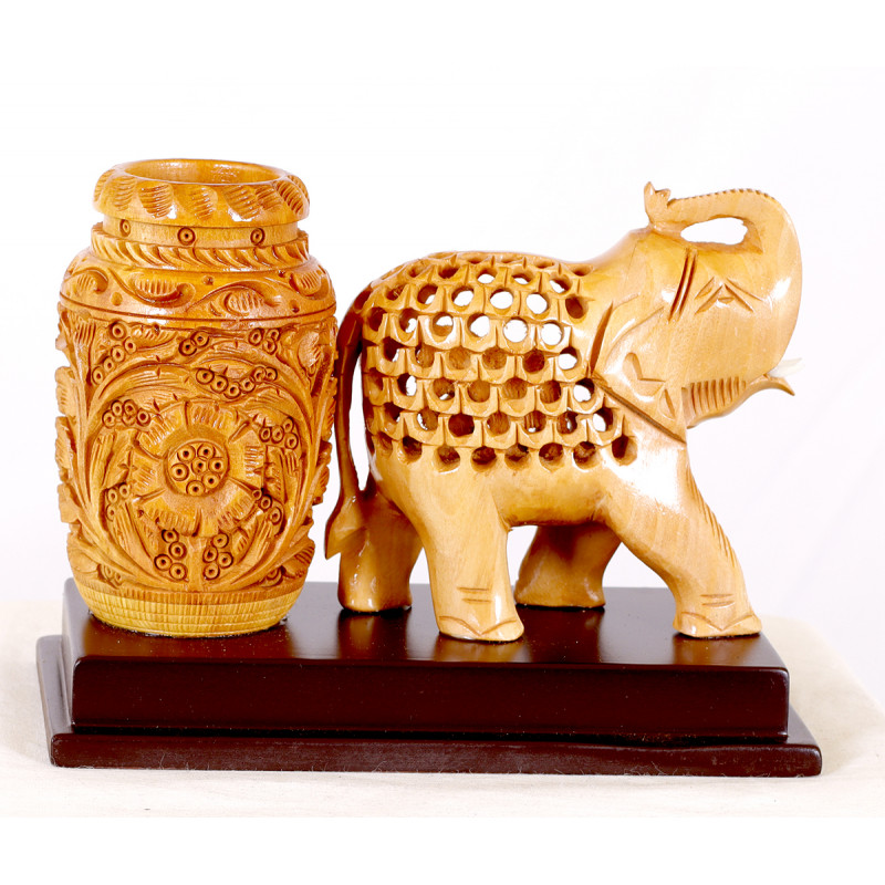Penstand with Decorative Item Kadamb Wood 4 Inch 