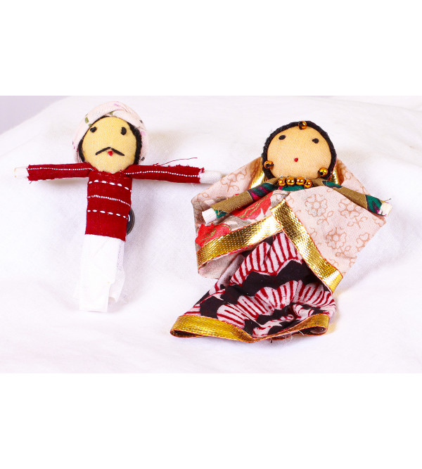 Dolls Magnet Pair Assorted Color 